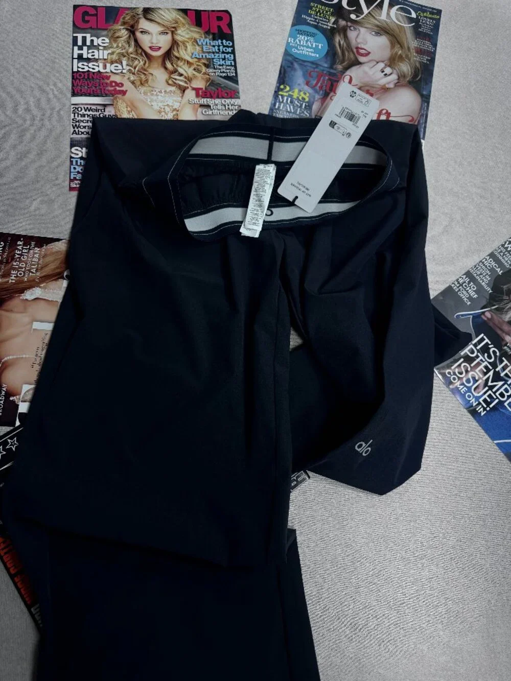 🛍️ NWT Alo Yoga Suit Up Trouser Navy ✨ Wide Leg Pants 🤍 30